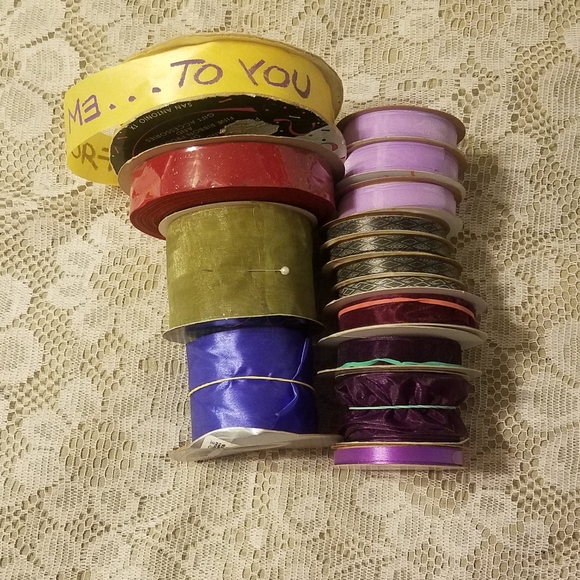 15 Rolls of Ribbon - Picture 3 of 3